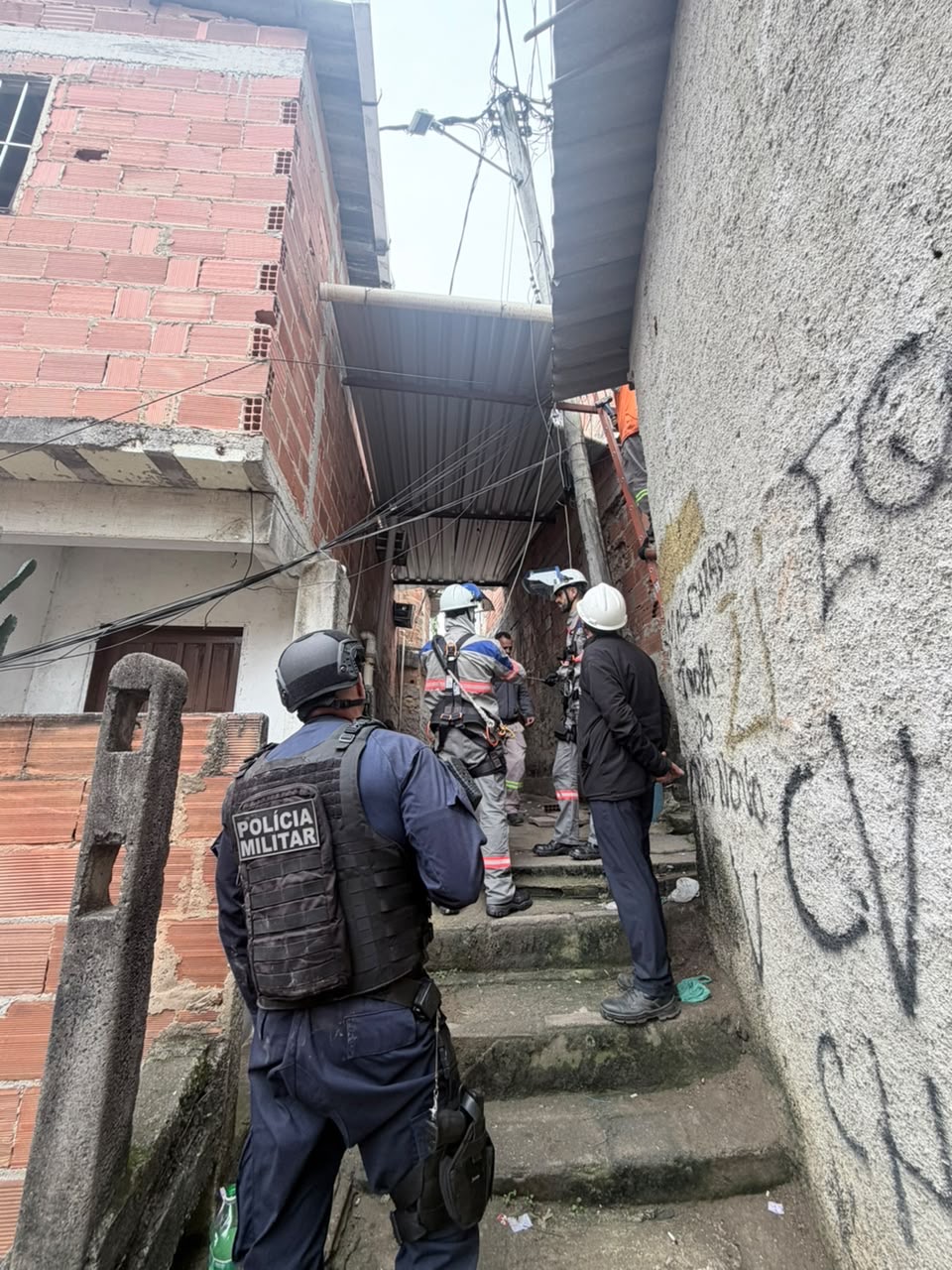 Operação Anti-Drones do 12º BPM detém sete e retira estruturas usadas por criminosos em Niterói