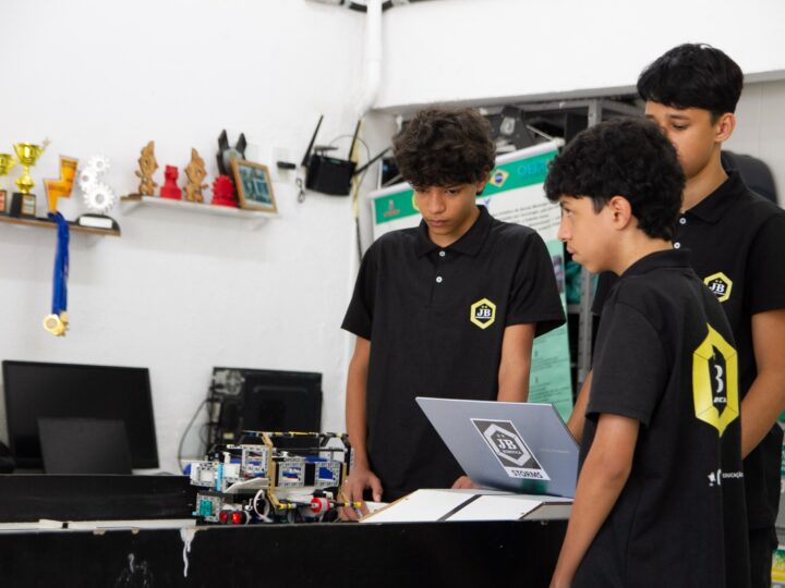 Alunos da Rede Municipal de Niterói avançam na Olimpíada Brasileira de Robótica