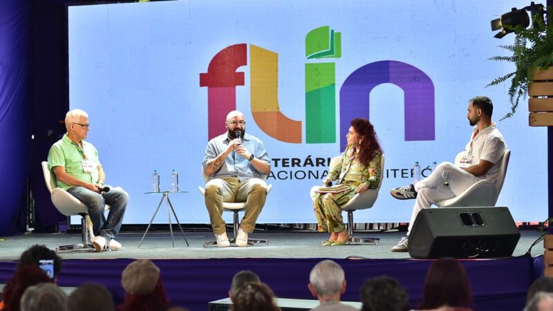 Fernanda Torres encerra FLIN 2026, que reuniu mais de 50 mil pessoas em Niterói  