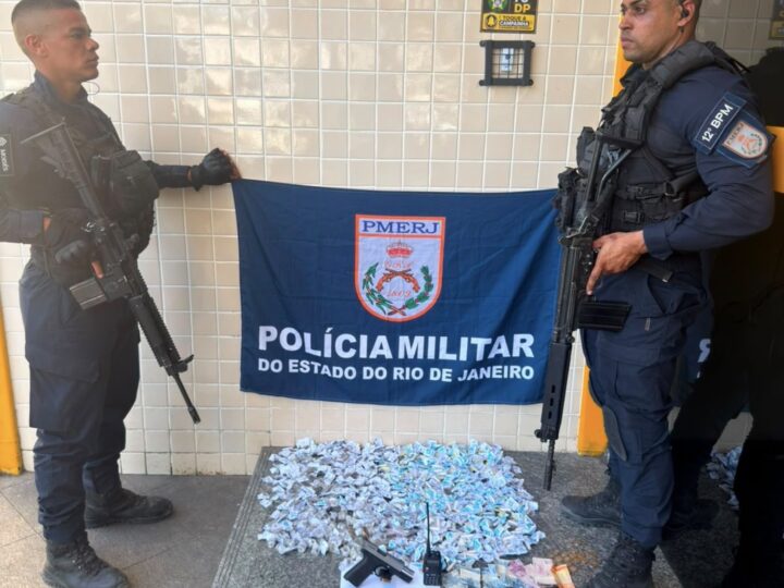 Operação do 12º BPM termina com dois presos e apreensão de arma e drogas em bairro da Zona Norte de Niterói