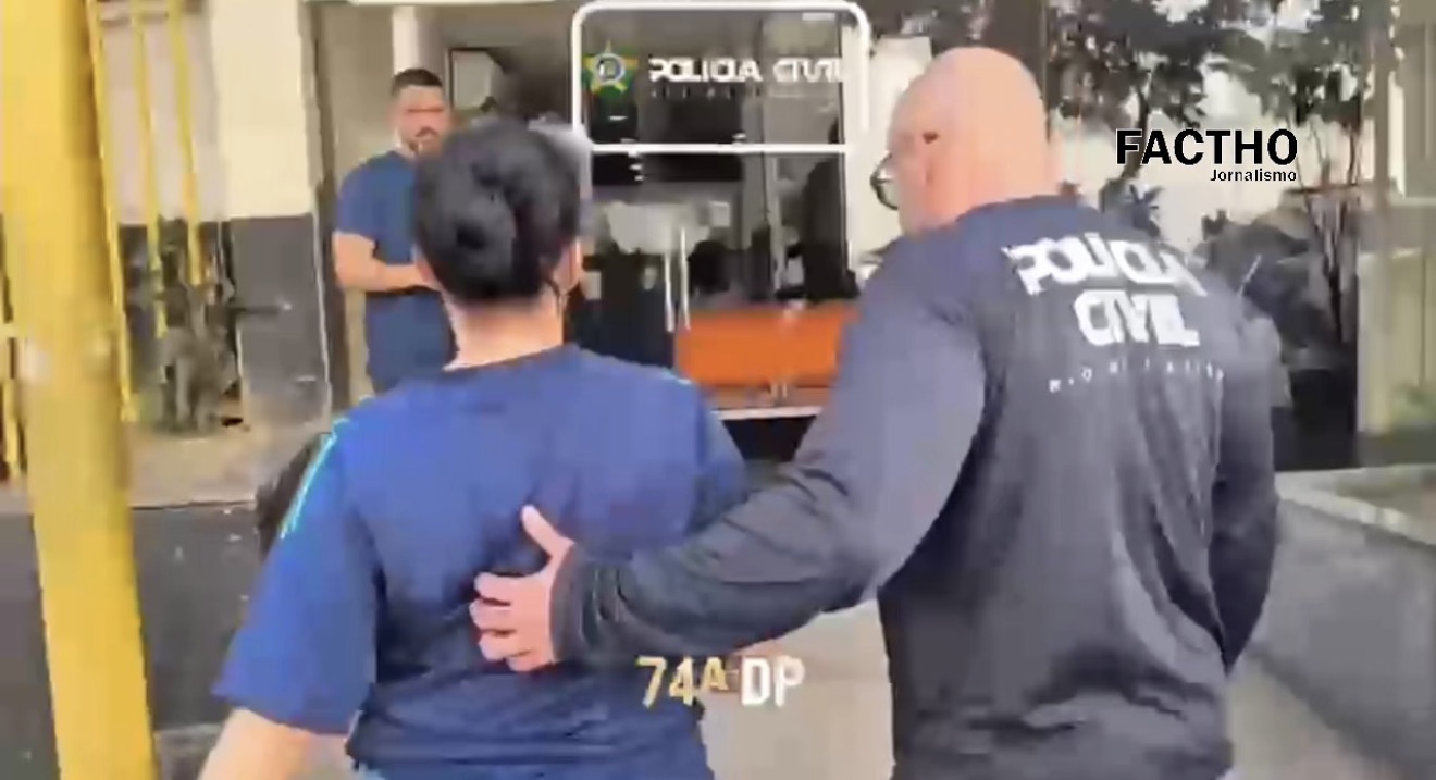 MÃE É PRESA EM FLAGRANTE SUSPEITA DE MANTER A PRÓPRIA FILHA EM CÁRCERE PRIVADO E SUBMETÊ-LA A CICLO DE VIOLÊNCIA EM SÃO GONÇALO