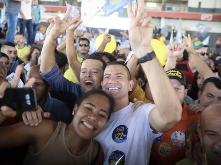 Douglas Ruas reúne multidão em evento de candidatos em São Gonçalo