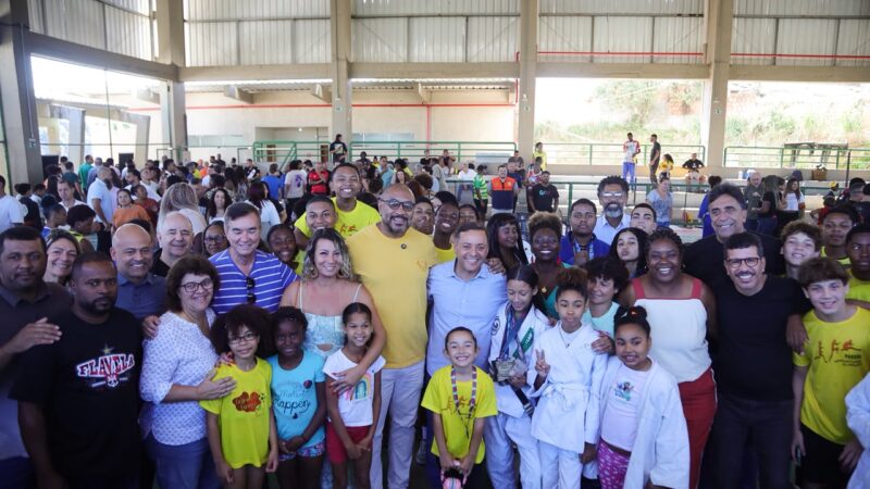 Prefeito Rodrigo Neves assina ordem de início da reforma e ampliação do Parque Esportivo e Social do Caramujo