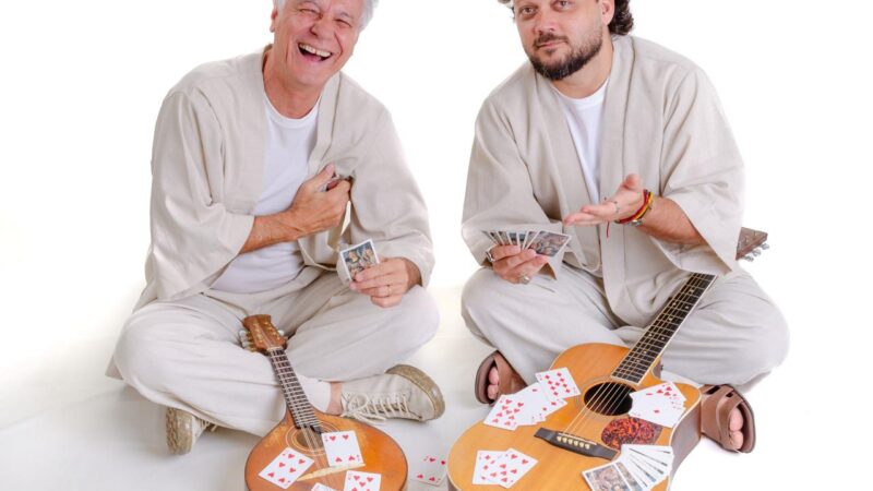 Léo Pinheiro e Sergio Chiavazzoli gravam DVD “Embaralhando 7”, no Theatro Municipal de Niterói 