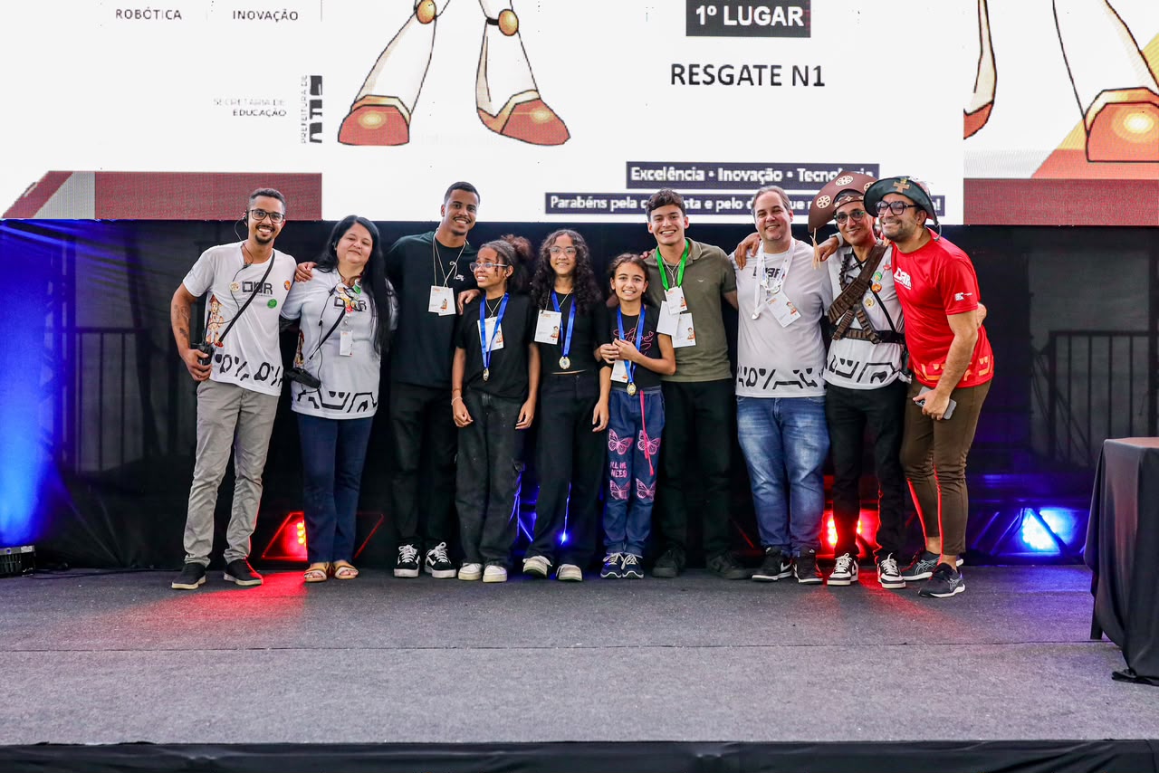 Plataforma Digital de Santa Bárbara conquista 1º e 2º lugares na estreia da Olimpíada Brasileira de Robótica