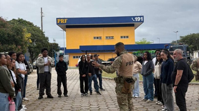 Prefeitura de Niterói e Polícia Rodoviária Federal se unem pelo futuro dos jovens em mais uma edição do projeto Pega a Visão