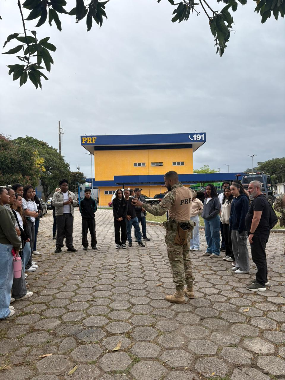 Prefeitura de Niterói e Polícia Rodoviária Federal se unem pelo futuro dos jovens em mais uma edição do projeto Pega a Visão