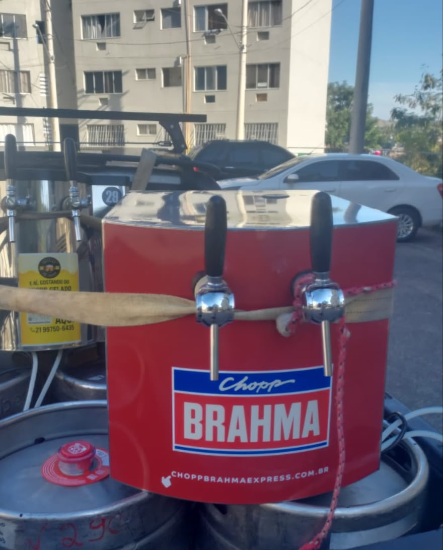 Empresário é mantido como refém dentro de apartamento no Fonseca; criminosos roubam caminhonete e carga de chopp