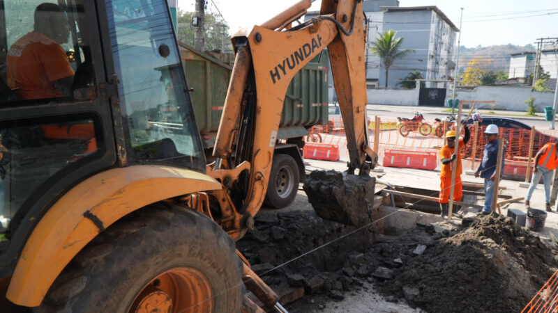 Obras de drenagem em Neves irão minimizar alagamentos no bairro