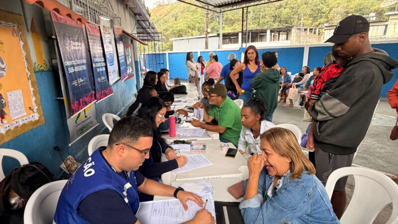 Moradores do bairro Engenho Pequeno participam do projeto Cidadania Itinerante