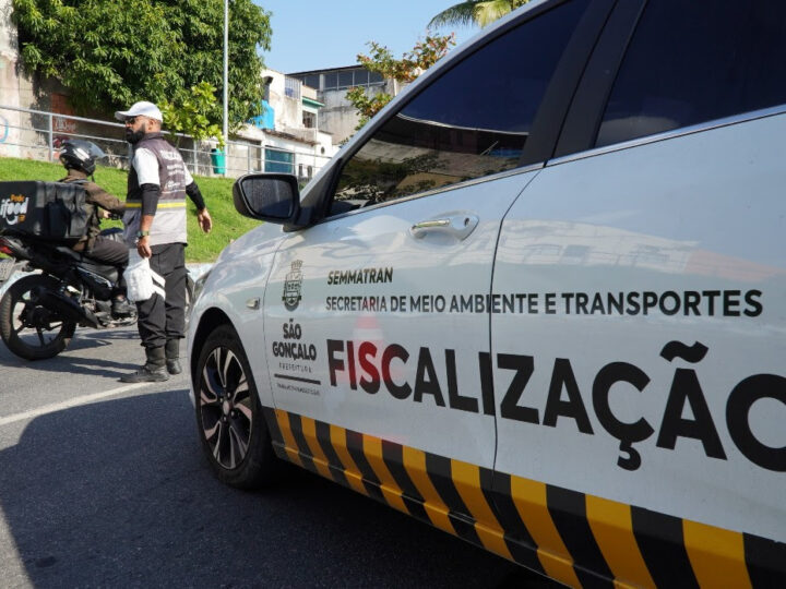 Operação Tolerância Zero realiza abordagens contra motos barulhentas em Neves