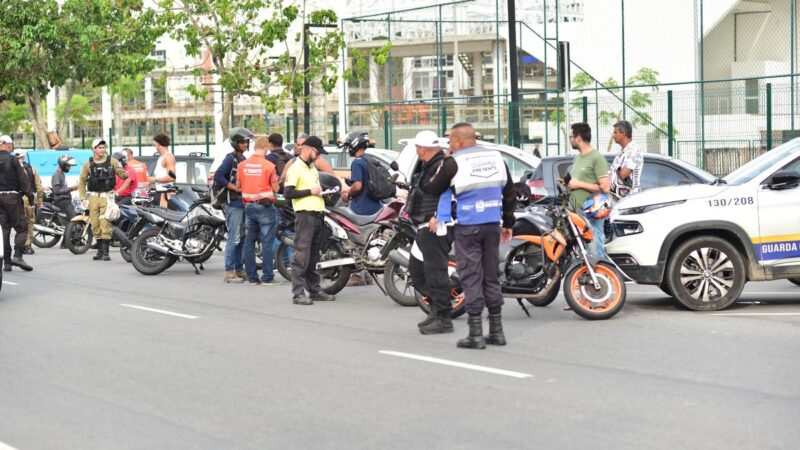 Nittrans ultrapassa 10 mil motociclistas abordados em ações contra motos barulhentas em 2026