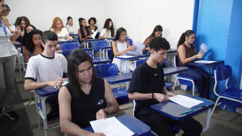 Espaço Universitário realiza simulado do Enem para preparar alunos para o exame