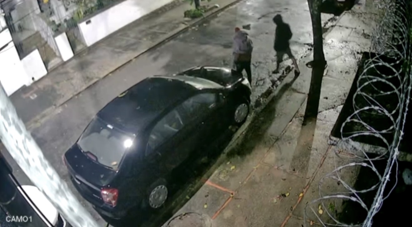 DUPLA É PRESA APÓS FURTO DE PORTÃO RESIDENCIAL EM ICARAÍ, NITERÓI