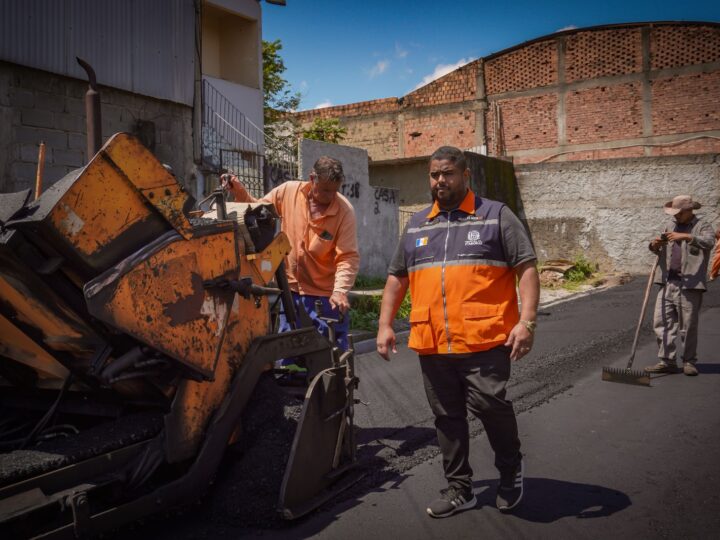 Itaboraí realiza obras de pavimentação no bairro Jardim Maykel em Manilha