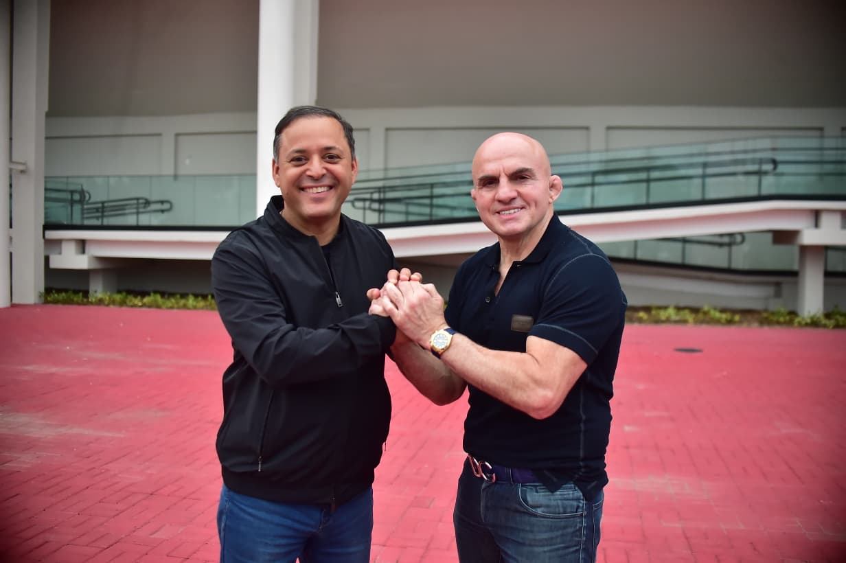 Prefeito Rodrigo Neves e Wallid Ismail celebram chegada do Jungle Fight 155 a Niterói