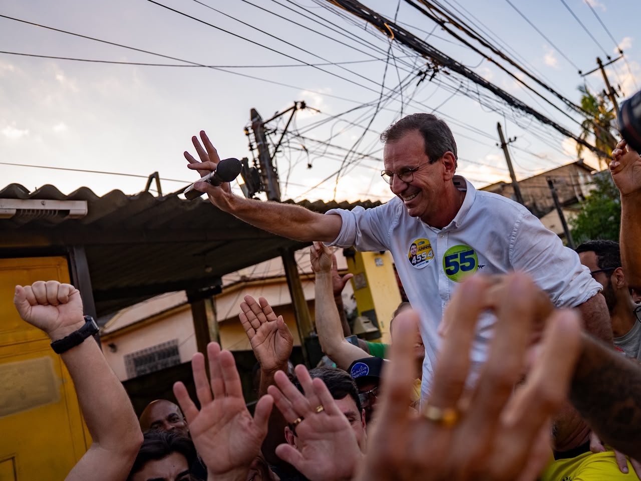 Paes lidera disputa pelo Governo do Rio de Janeiro; Douglas Ruas aparece em segundo