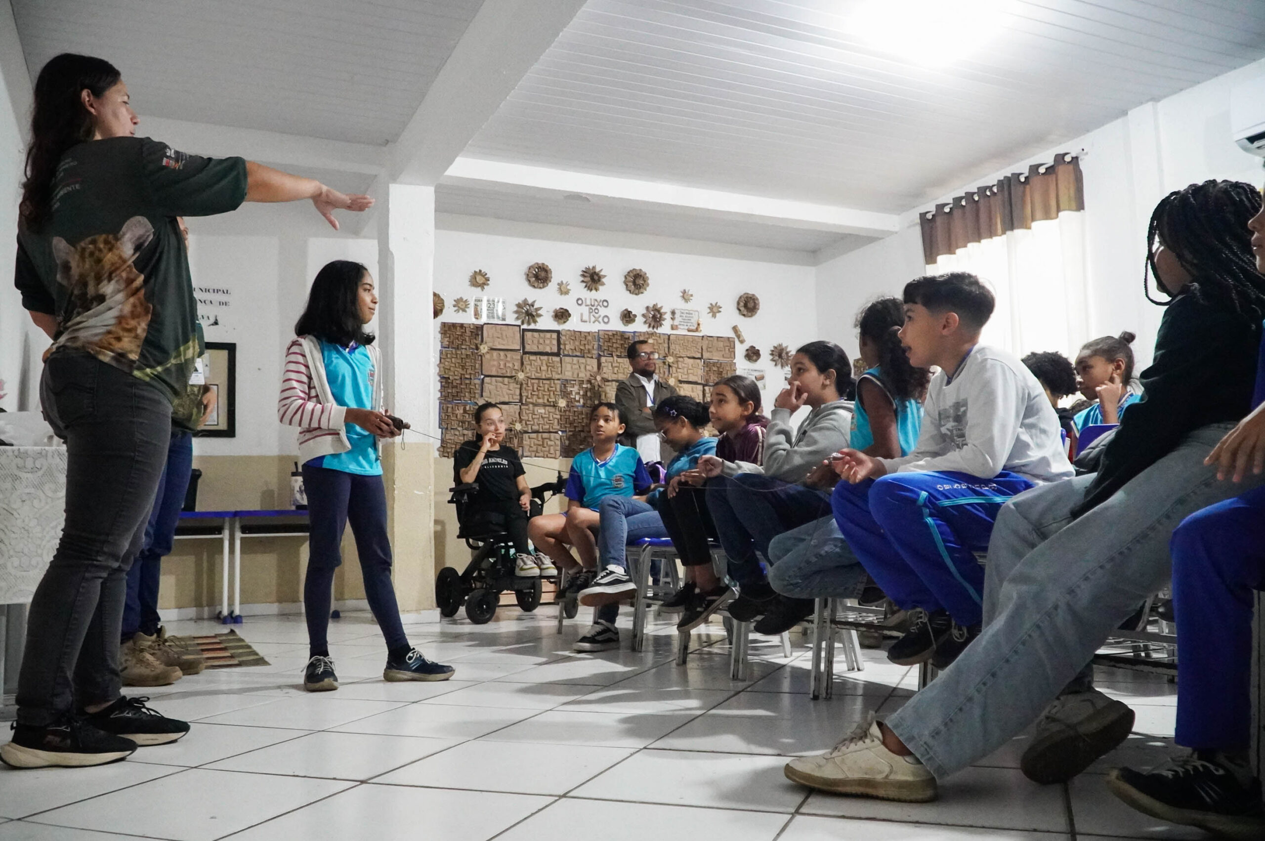 Alunos da rede municipal aprendem sobre consumo consciente no Projeto Meu Ambiente
