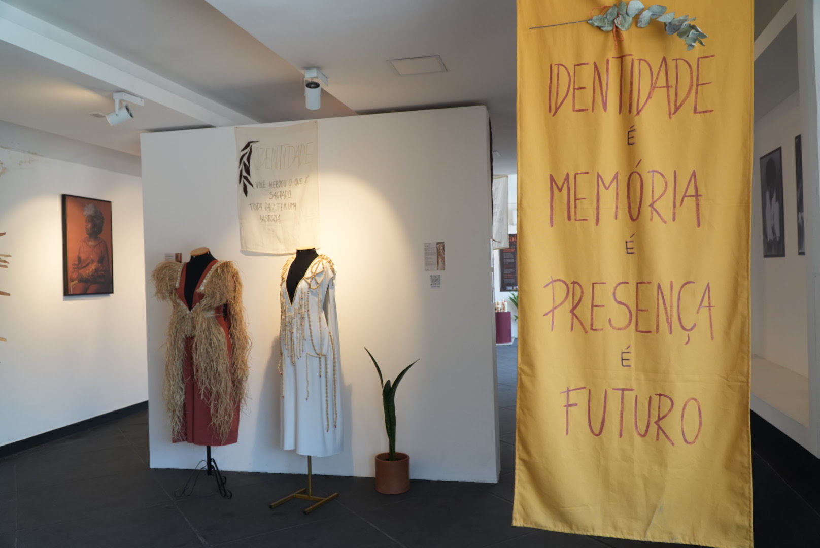 Exposição ‘Raízes da Beleza’ está aberta para visitação na Casa das Artes