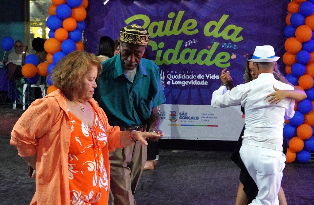 São Gonçalo realiza baile especial com alunos de projeto esportivo