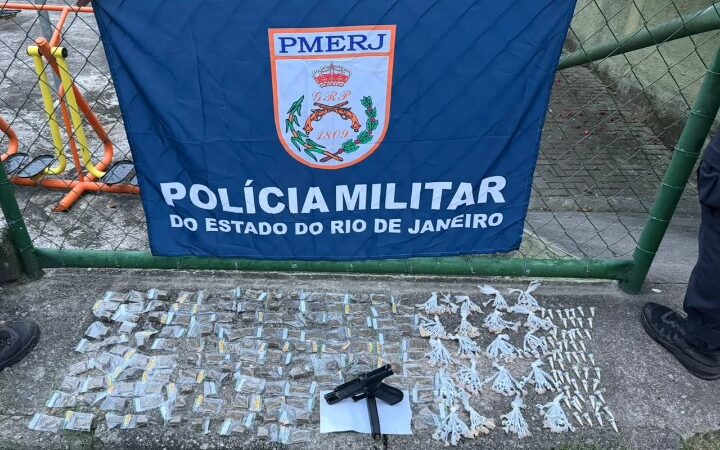 POLICIAIS DO 12º BPM SÃO RECEBIDOS A TIROS DURANTE INCURSÃO NO SANTO CRISTO, EM NITERÓI; HOMEM É BALEADO E MORRE