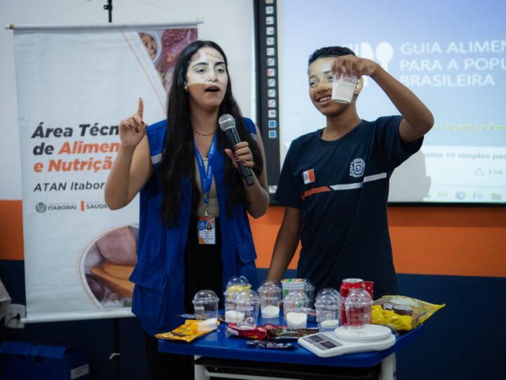 Ação do PSE alerta estudantes sobre consumo de açúcar e alimentos ultraprocessados
