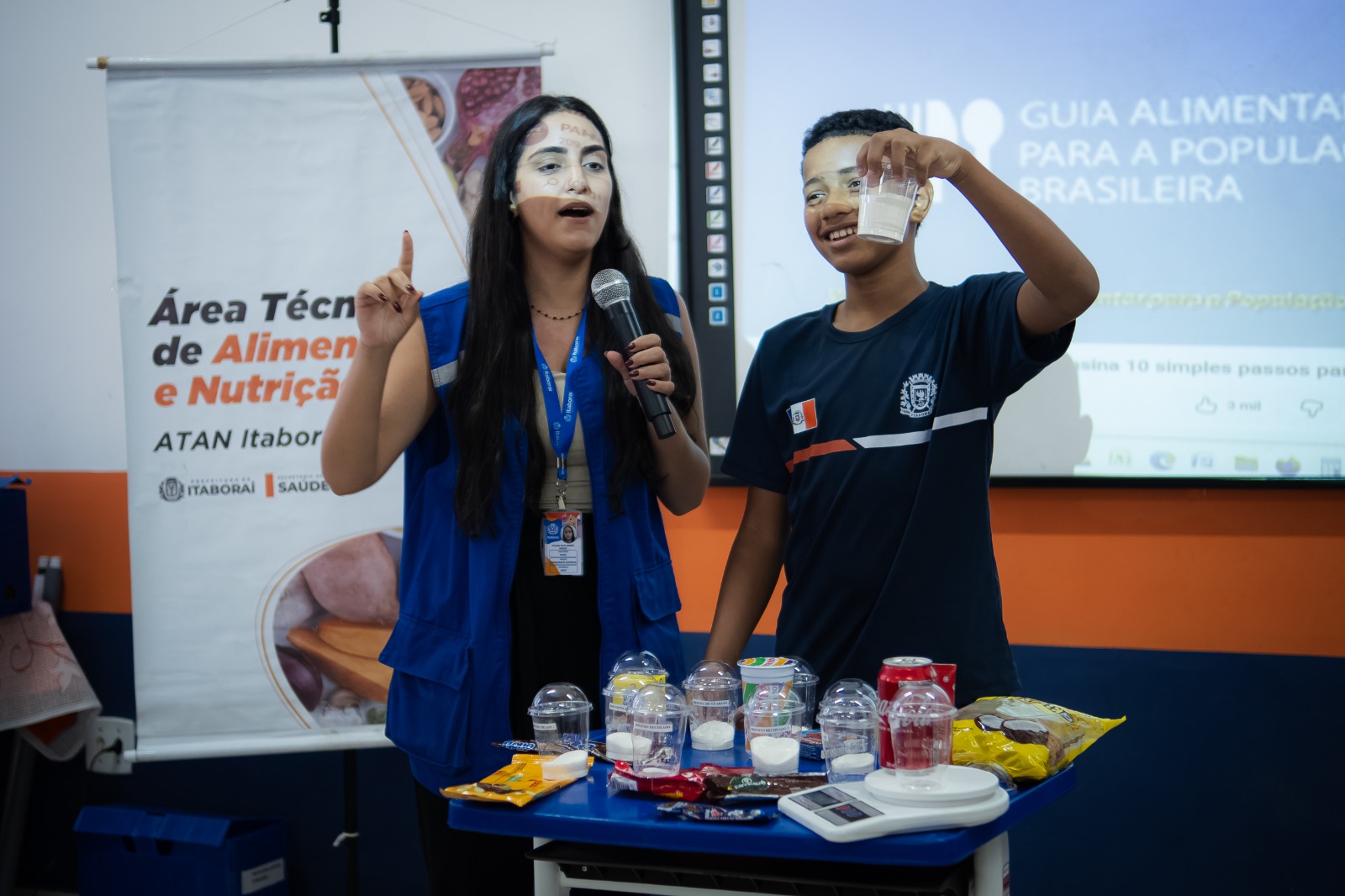 Ação do PSE alerta estudantes sobre consumo de açúcar e alimentos ultraprocessados