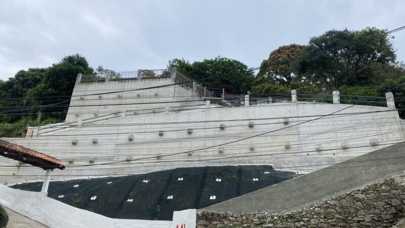 Prefeitura de Niterói entrega obras de contenção de encosta em Jurujuba
