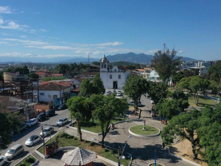 Itaboraí celebra Dia do Servidor Público com pagamento antecipado e proposta de reajuste salarial de 25%