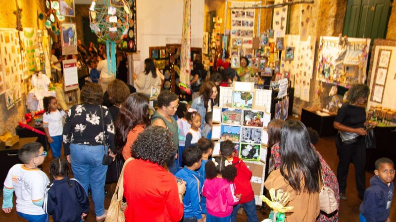 Mostra reúne trabalhos de estudantes de 88 unidades da Rede Municipal de Educação de Niterói