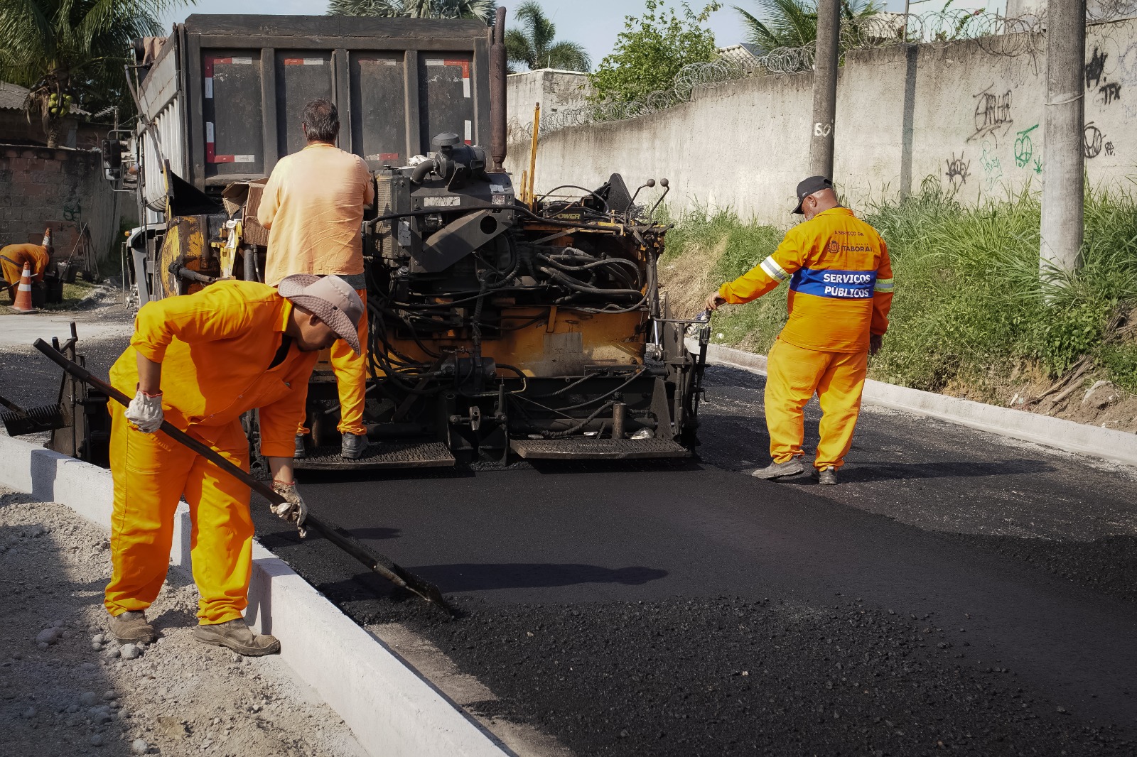 Obra de pavimentação melhora acesso ao bairro Salem