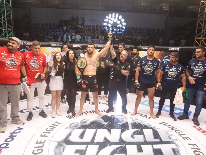 Otton Jasse mantém cinturão em noite emocionante no Jungle Fight 155, na Arena Niterói