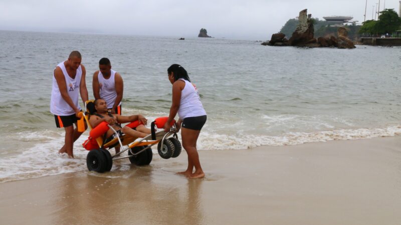 Praia Sem Barreiras terá edição especial no dia 31, em Icaraí, com inclusão e conscientização sobre o nanismo