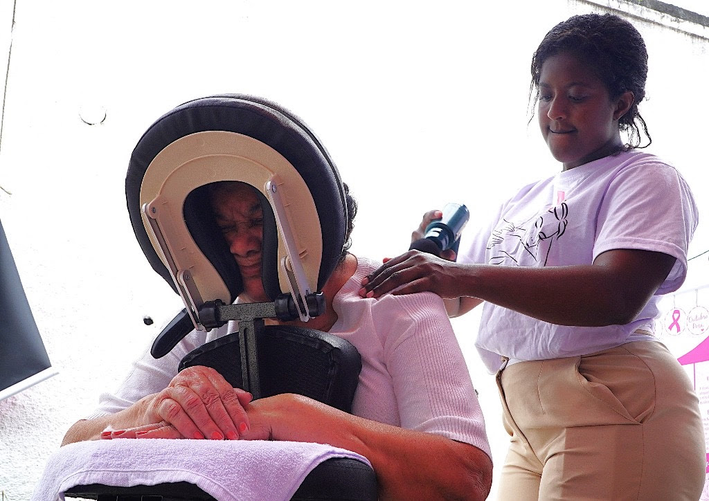 São Gonçalo inicia campanha Outubro Rosa com palestras e serviços de cuidados a pacientes oncológicas
