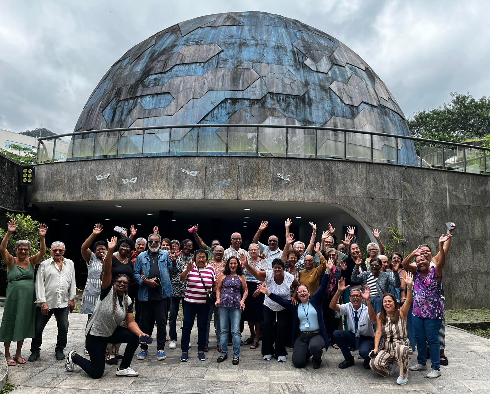 Funasg promove passeio ao Planetário do Rio a servidores aposentados