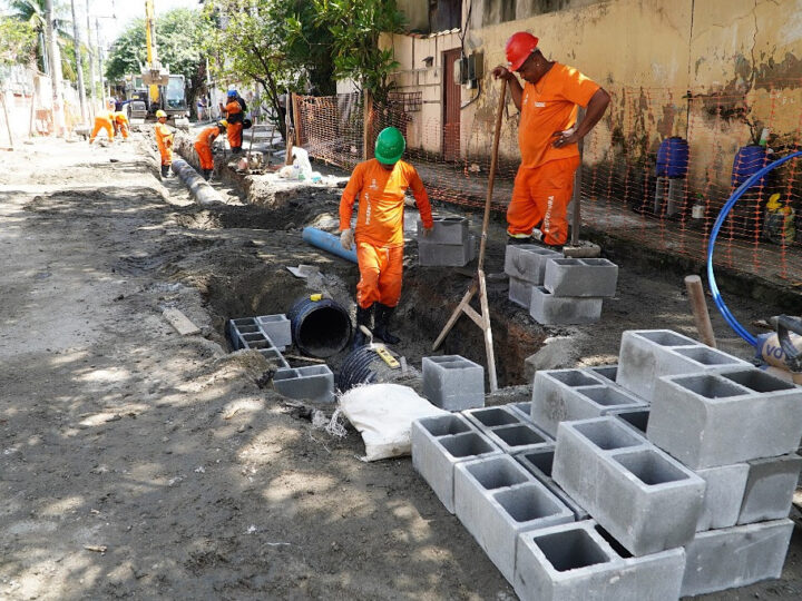 Obras de macro e microdrenagem avançam em Neves